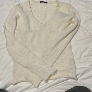 Brandy Melville sweater
